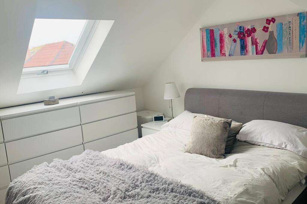 Вилла Love Lancing By The Sea With Optional Large Hot Tub Sleeps Up To 8 & Free Parking Экстерьер фото