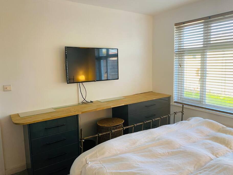 Вилла Love Lancing By The Sea With Optional Large Hot Tub Sleeps Up To 8 & Free Parking Экстерьер фото